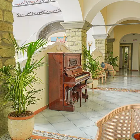 Nettuno Hotel 4*