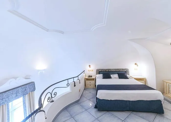 Nettuno Hotel 4*