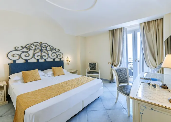 Nettuno Forio (Isola d'Ischia)