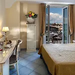 Nettuno فندق 4*