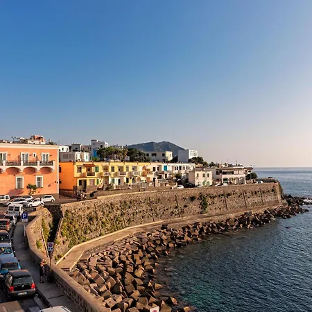 ネットゥーノ 4* Forio di Ischia