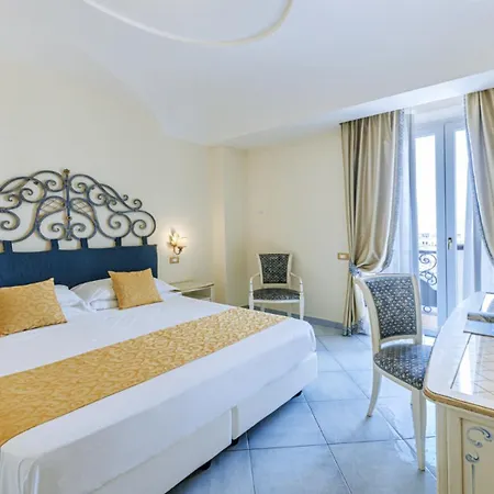 ネットゥーノ Forio di Ischia