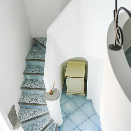 ネットゥーノ ホテル