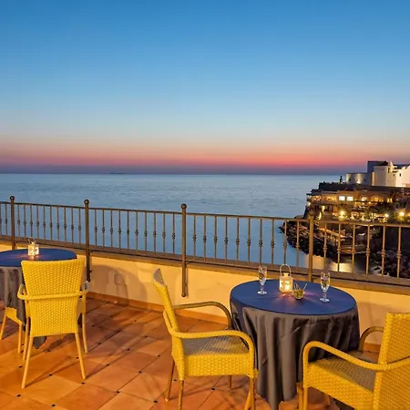 Nettuno 4*